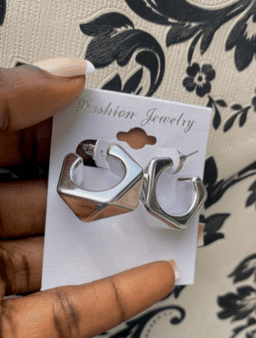 C stud earrings