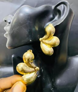 Mini chunky earrings